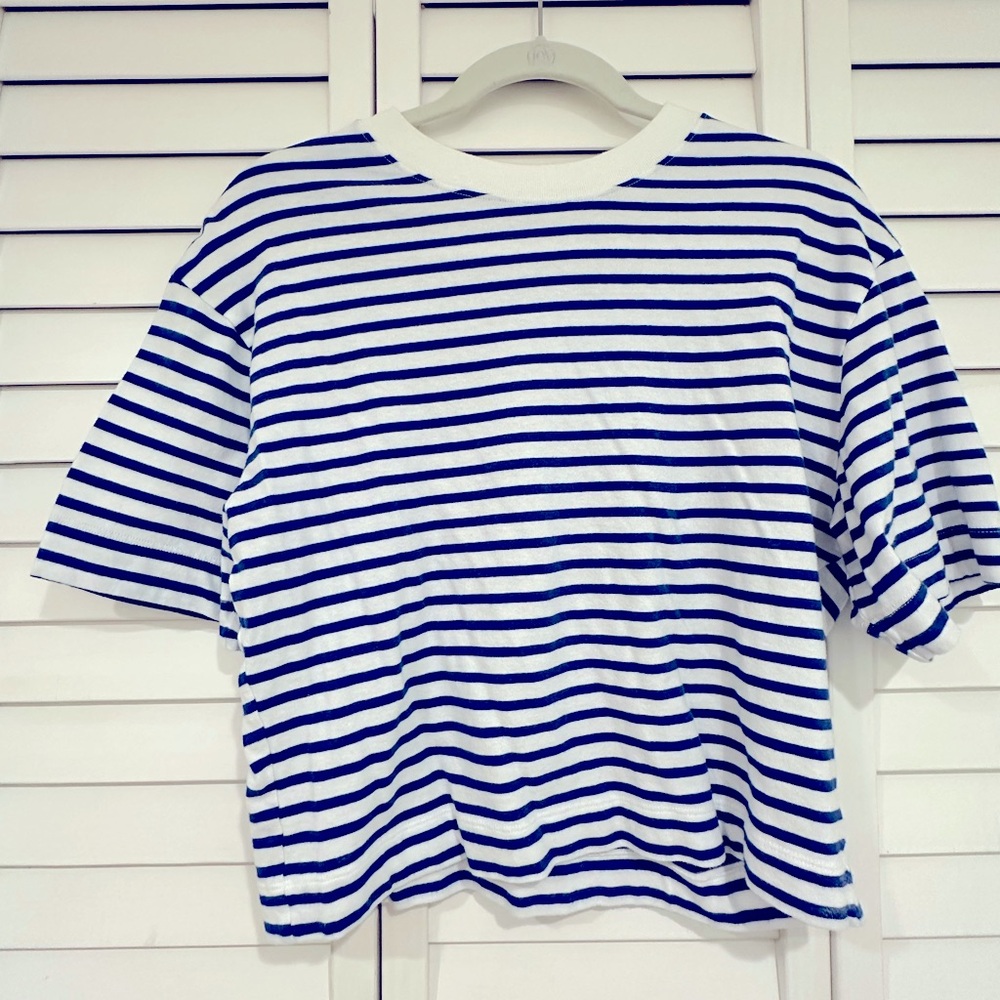Abercrombie & Fitch Navy and White Short Sleeve Tee